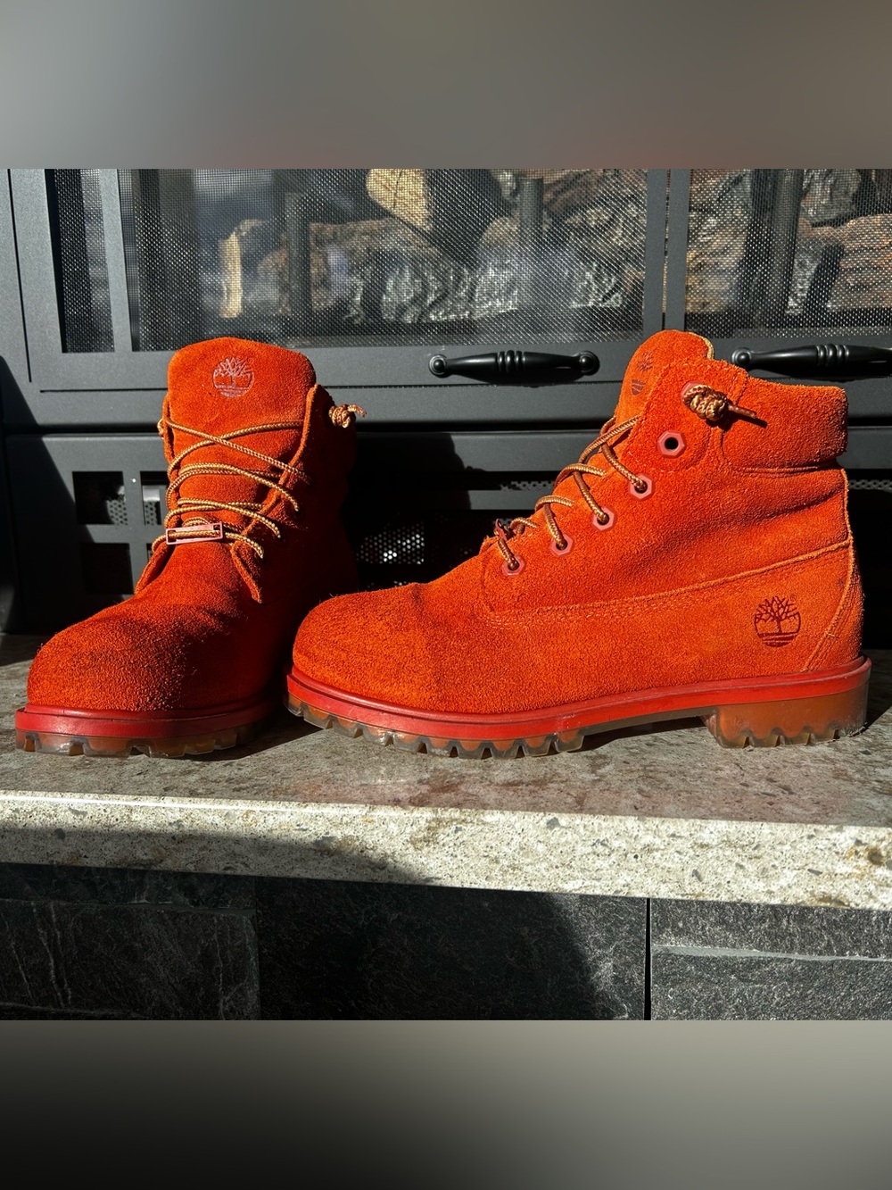 RARE!! 🔥 Timberland 6-Inch Premium Suede Boots in Dark Rust
